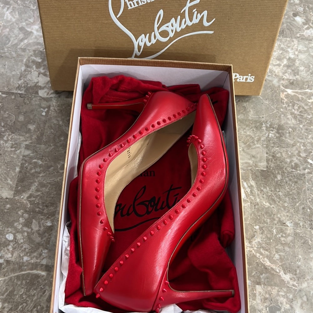 Authentic Excellent Condition Christian Louboutin… - image 2
